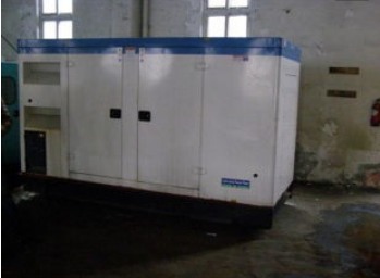 荔浦康明斯150kw大型柴油二手发电机组 荔浦康明斯150kw大型柴油二手发电机组